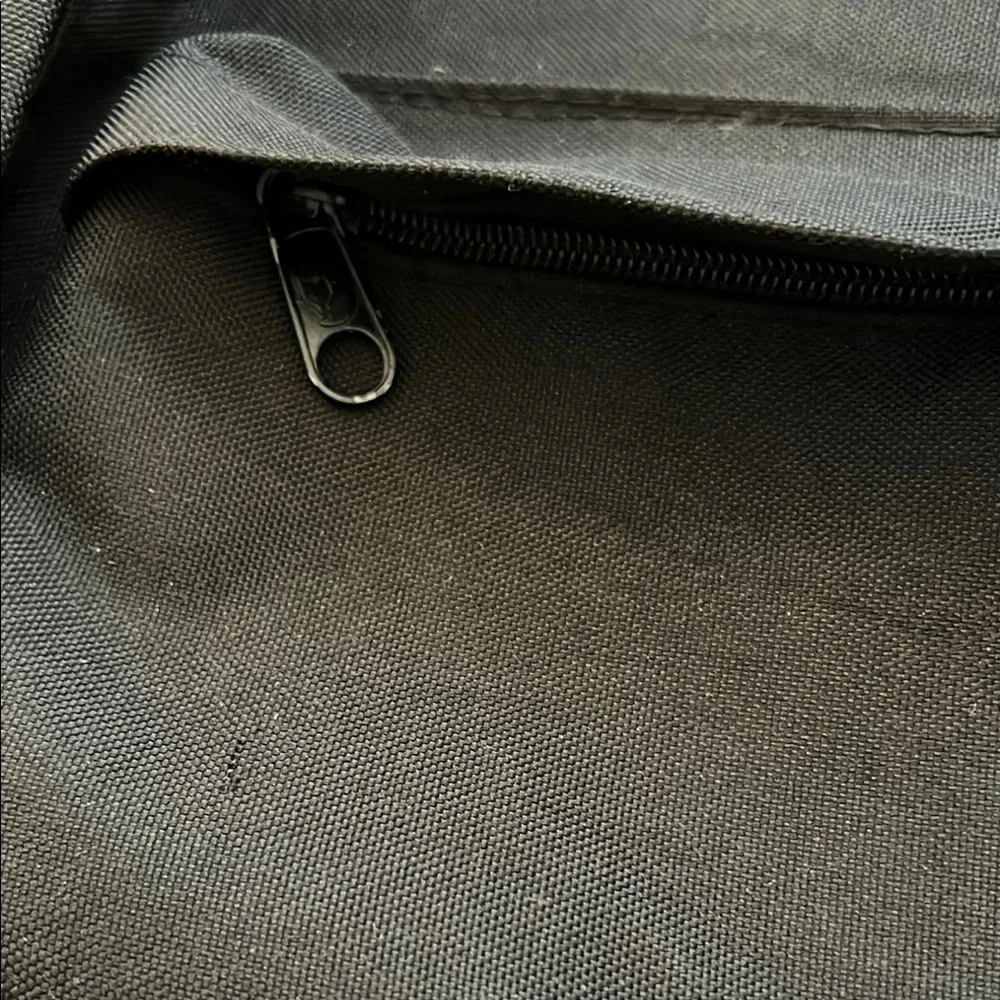 Fjallraven Black Backpack Classic Durable Design - Picture 4 of 8